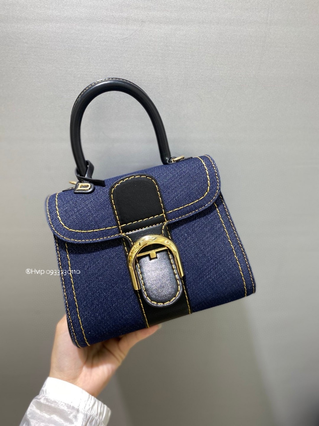 Delvaux Brillant trench pm denim blue