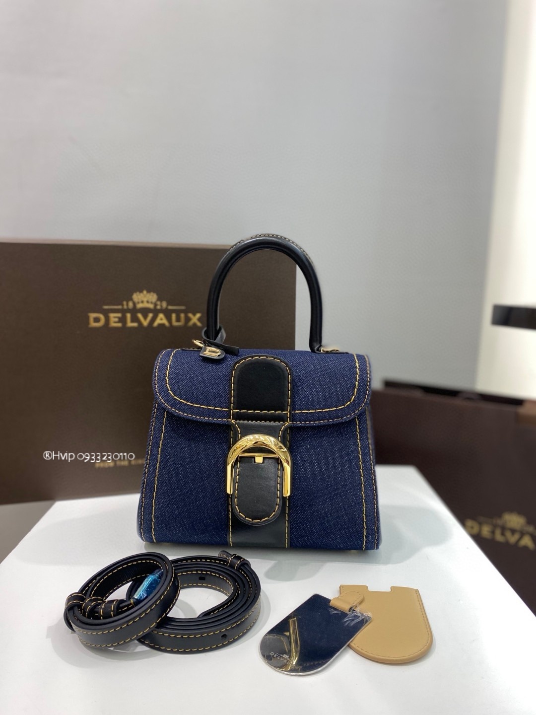 Delvaux Brillant trench pm denim blue