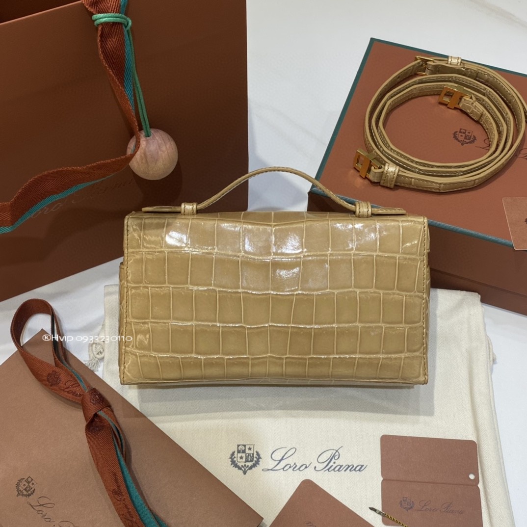 Loro Piana Extra Pocket L19 crocodile
