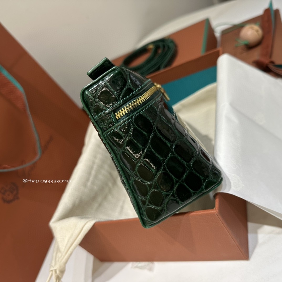 Loro Piana Extra Pocket L19 crocodile