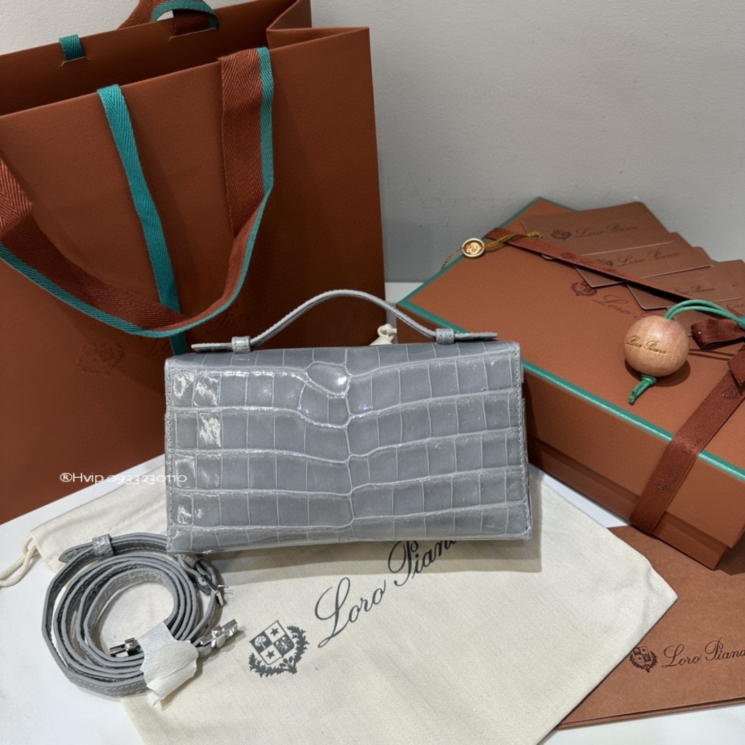 Loro Piana Extra Pocket L19 crocodile