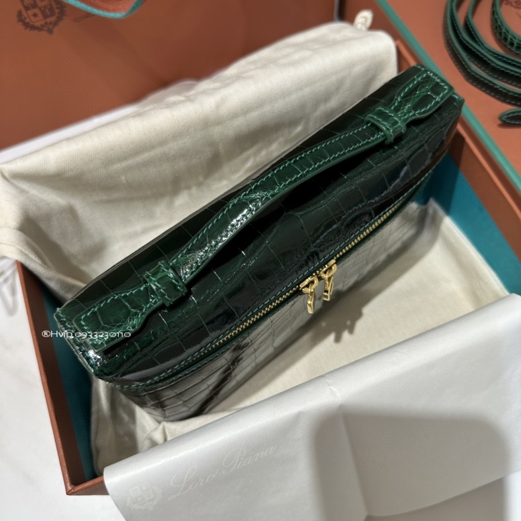 Loro Piana Extra Pocket L19 crocodile