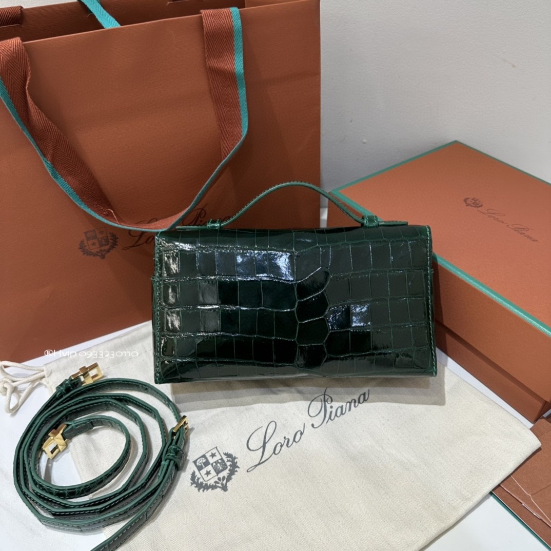 Loro Piana Extra Pocket L19 crocodile