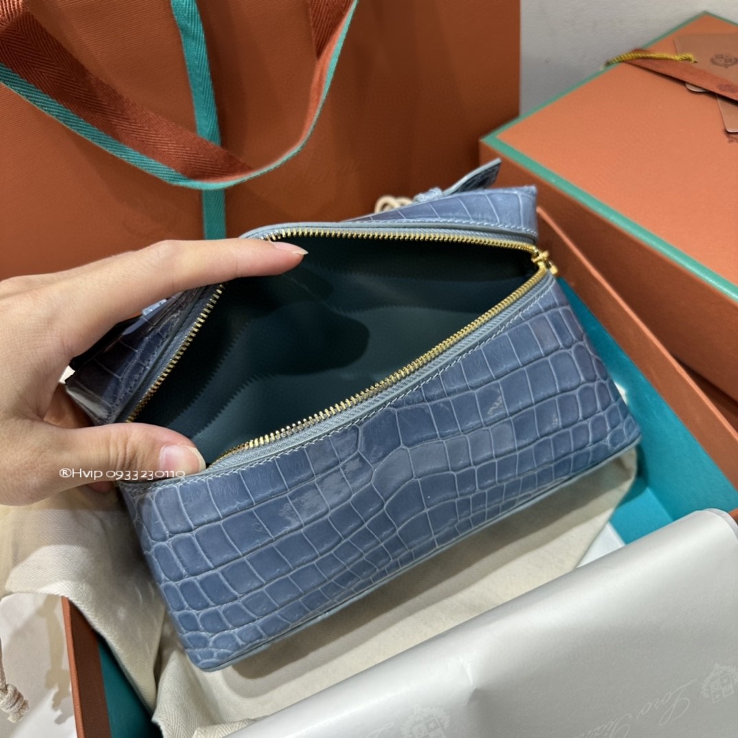 Loro Piana Extra Pocket L19 crocodile