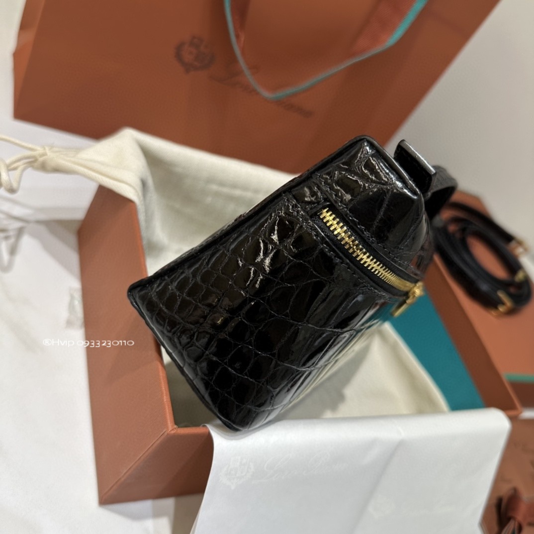 Loro Piana Extra Pocket L19 crocodile