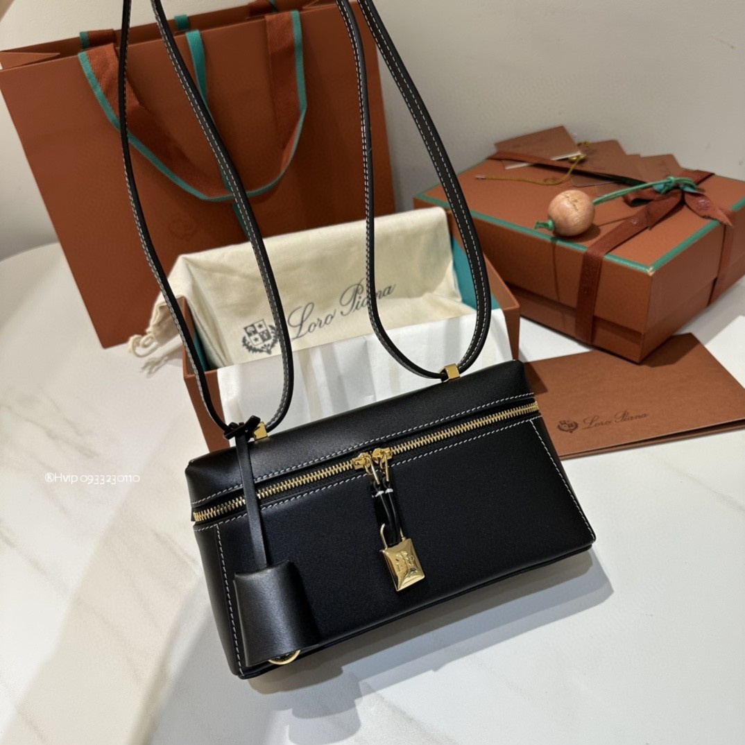 Loro Piana Extra Bag L19 Smooth Calfskin Black (8000)