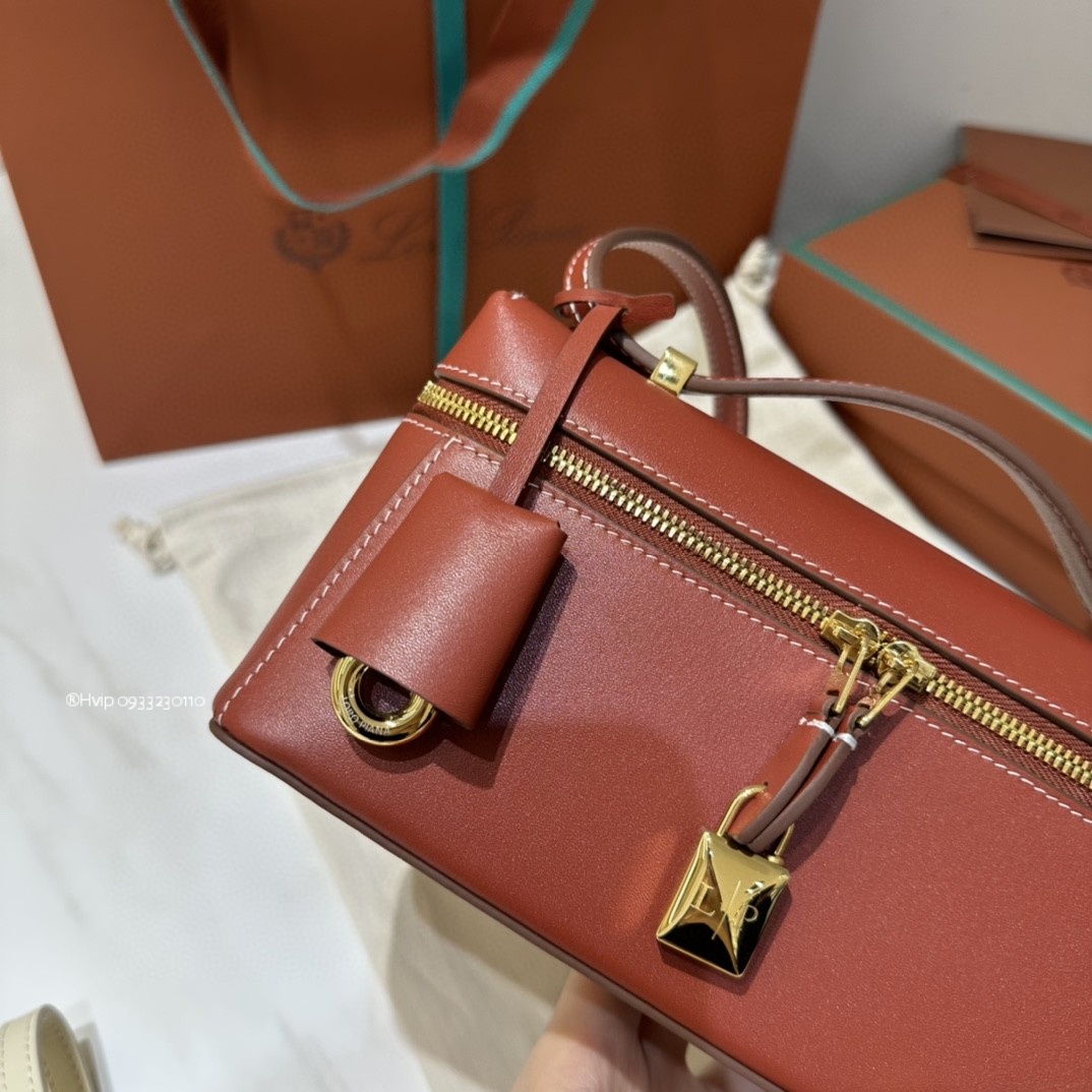 Loro Piana Extra Bag L19 Smooth Calfskin Deep Kummel (P08H)