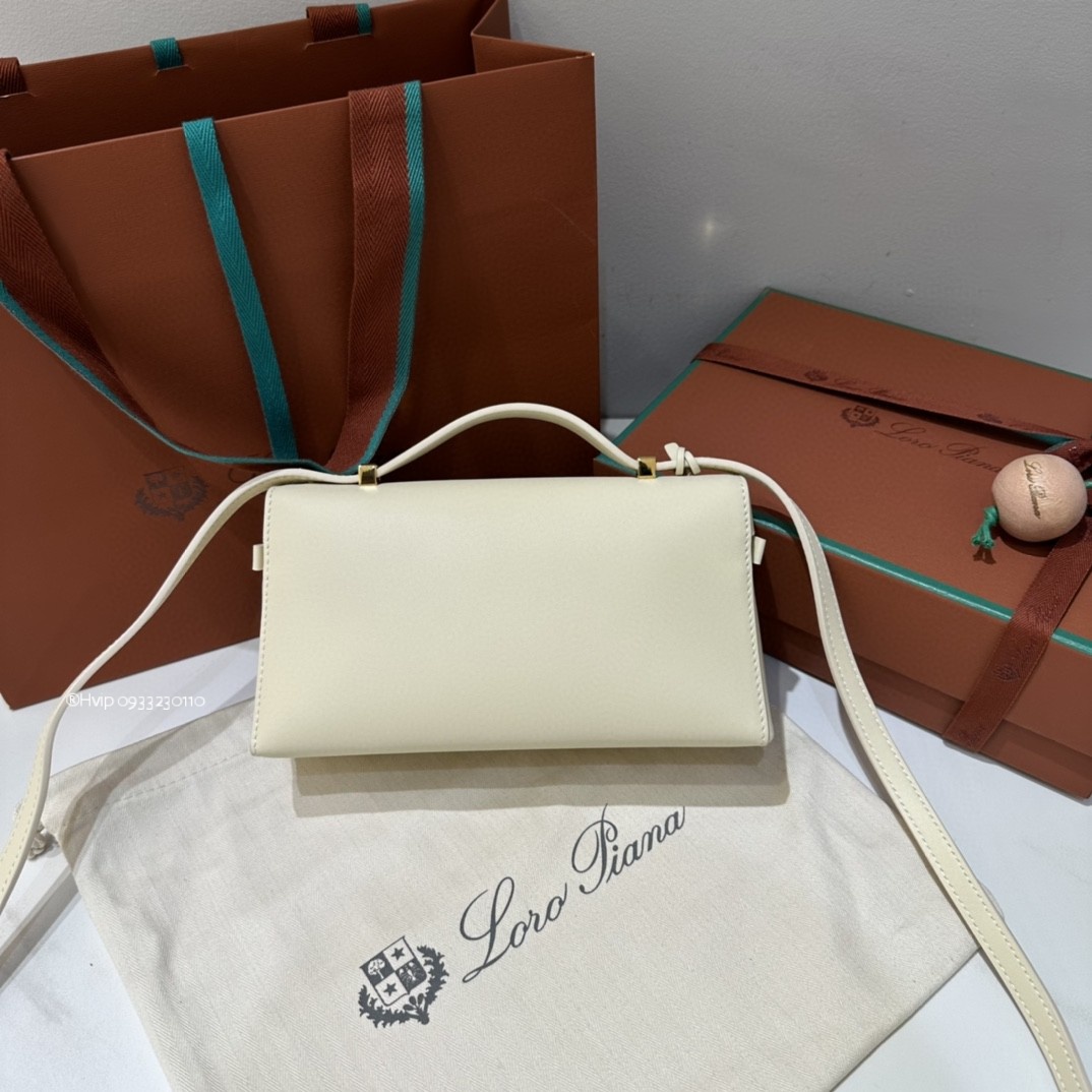 Loro Piana Extra Bag L19 Smooth Calfskin Sunday Morning (20C2)