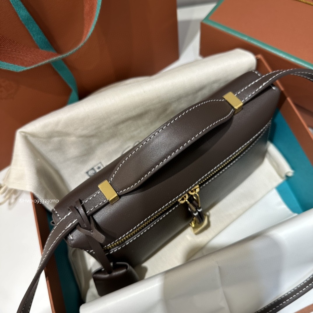 Loro Piana Extra Bag L19 Smooth Calfskin Dark Chocolate Licorice (H0KL)