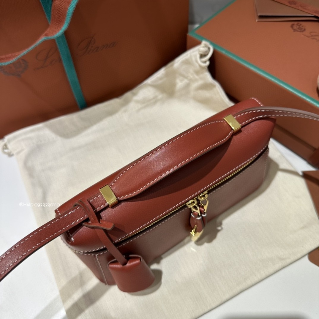 Loro Piana Extra Bag L19 Smooth Calfskin Deep Kummel (P08H)