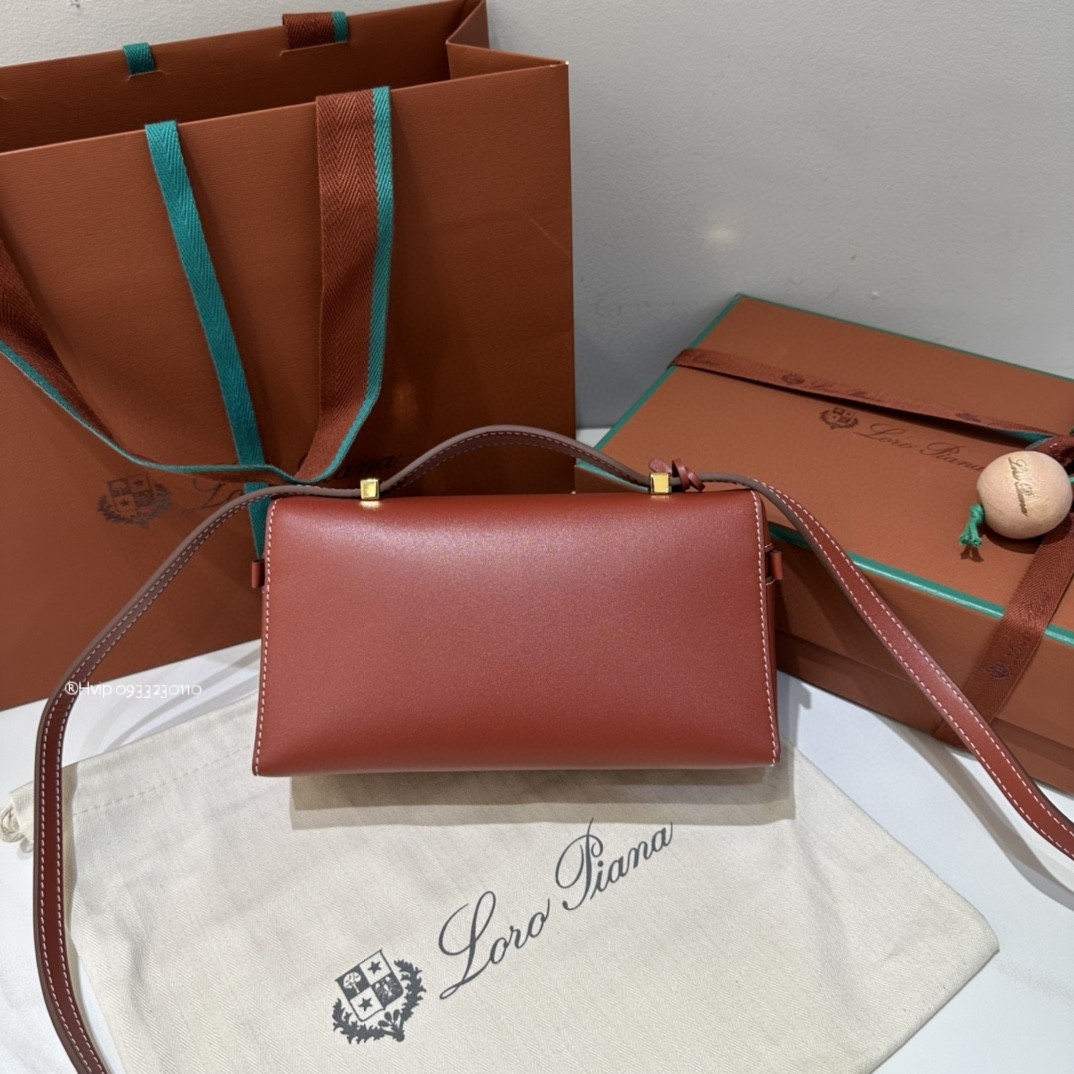 Loro Piana Extra Bag L19 Smooth Calfskin Deep Kummel (P08H)