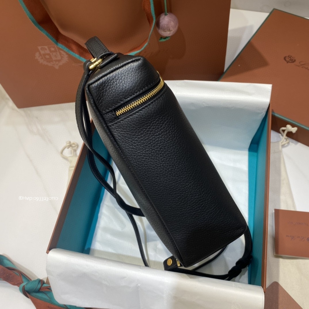 Loro Piana Extra Pocket backpack L23.5 Grained Calfskin black (8000)FAN4041