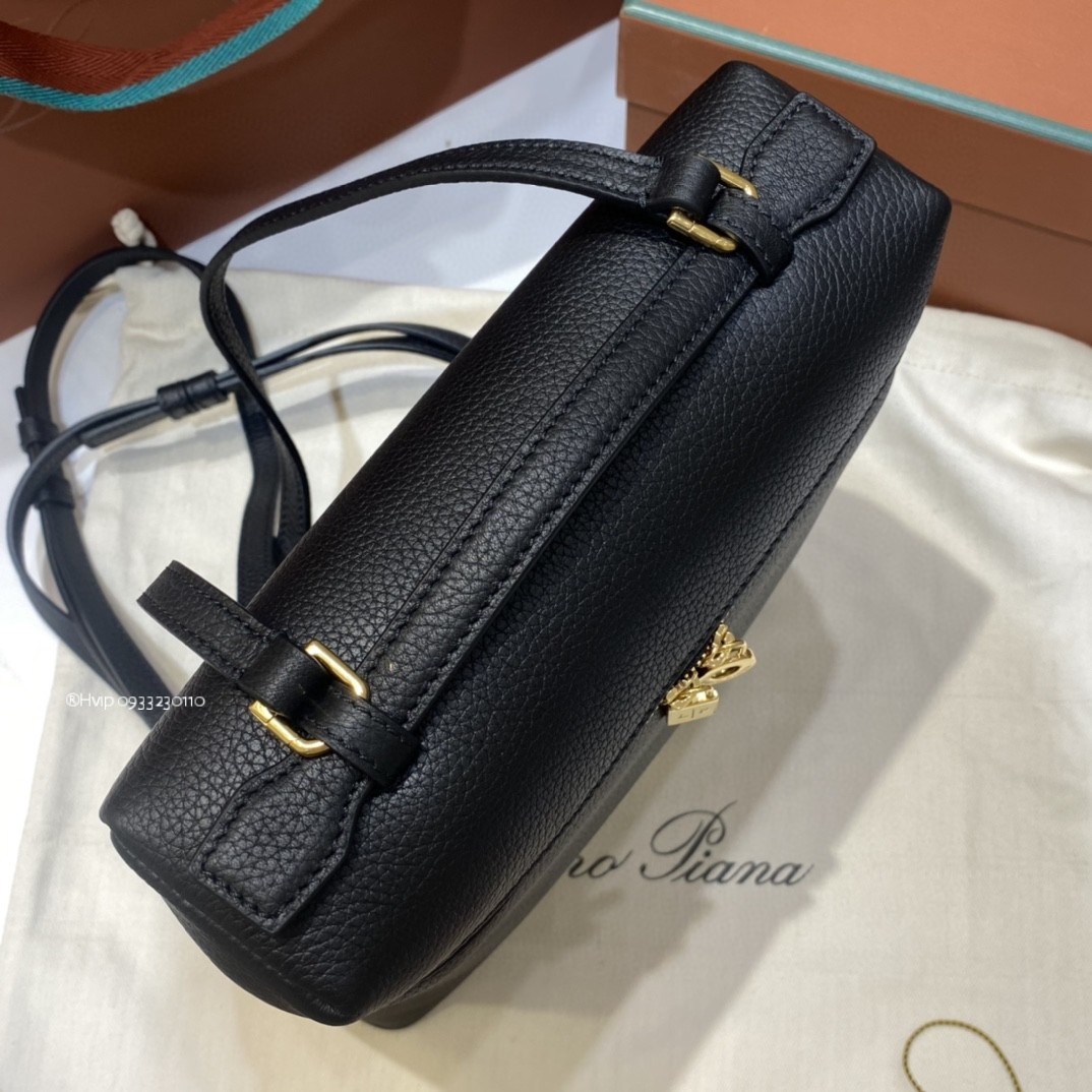 Loro Piana Extra Pocket backpack L23.5 Grained Calfskin black (8000)FAN4041