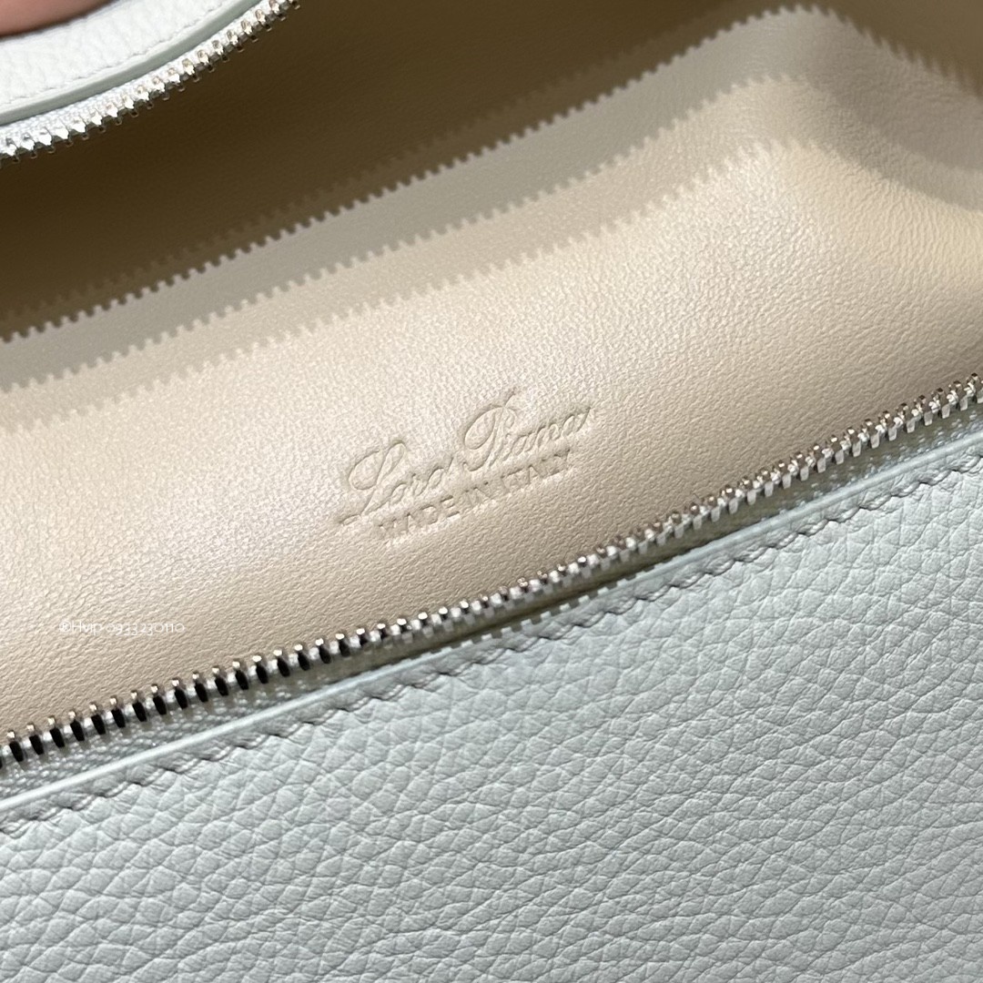 Loro Piana Extra Pocket backpack L23.5 Grained Calfskin FAN4041