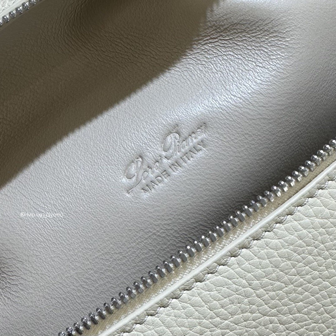 Loro Piana Extra Pocket backpack L23.5 Grained Calfskin FAN4041