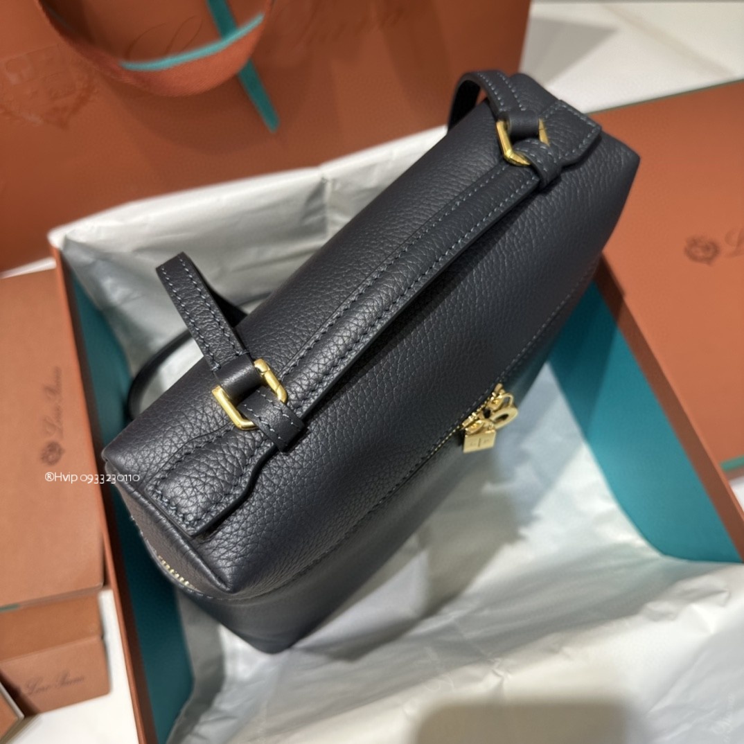 Loro Piana Extra Pocket backpack L23.5 Grained Calfskin navy blue FAN4041