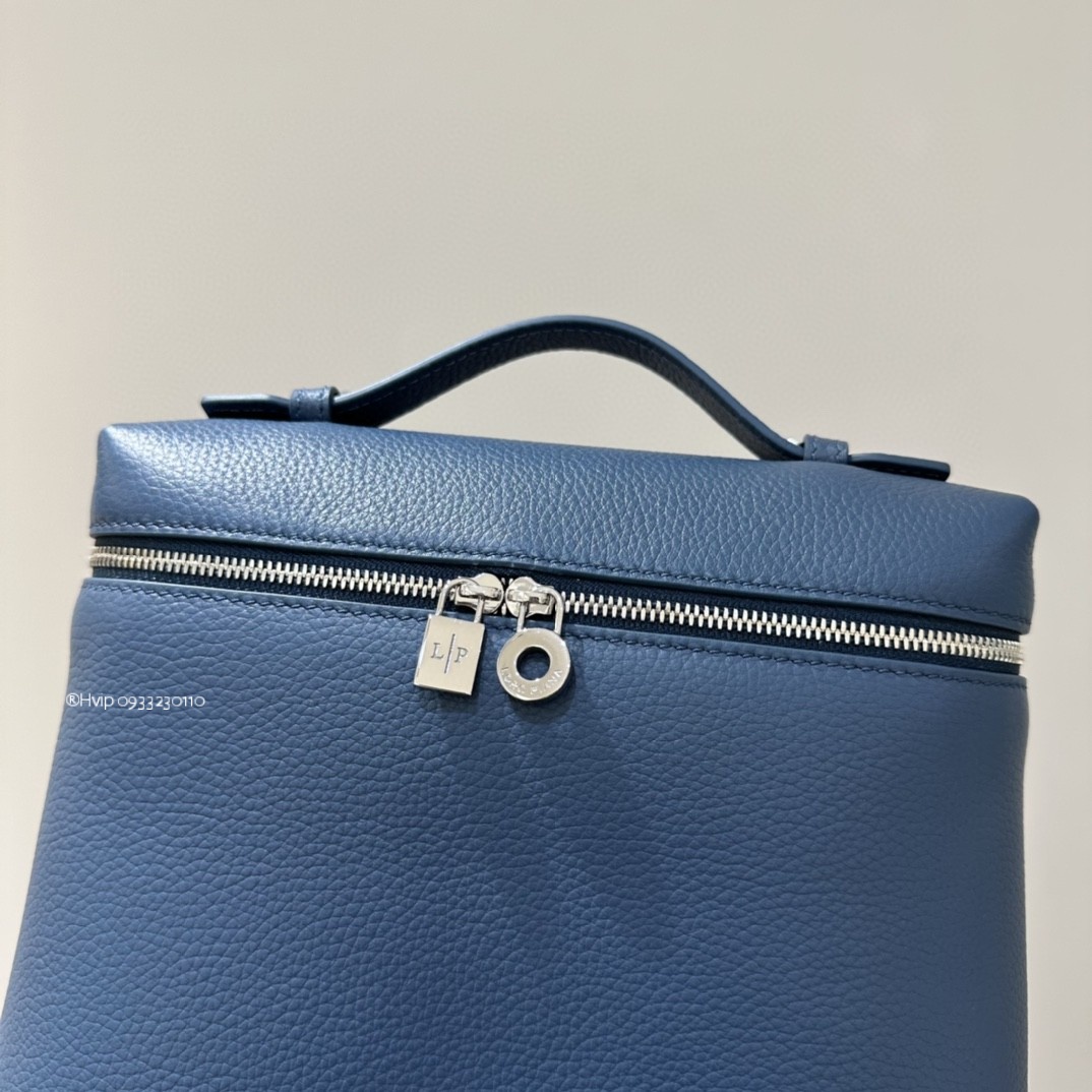 Loro Piana Extra Pocket backpack L23.5 Grained Calfskin blue FAN4041