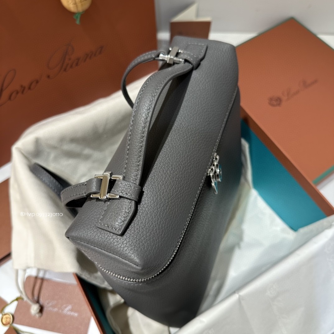 Loro Piana Extra Pocket backpack L23.5 Grained Calfskin black (8000) FAN4041