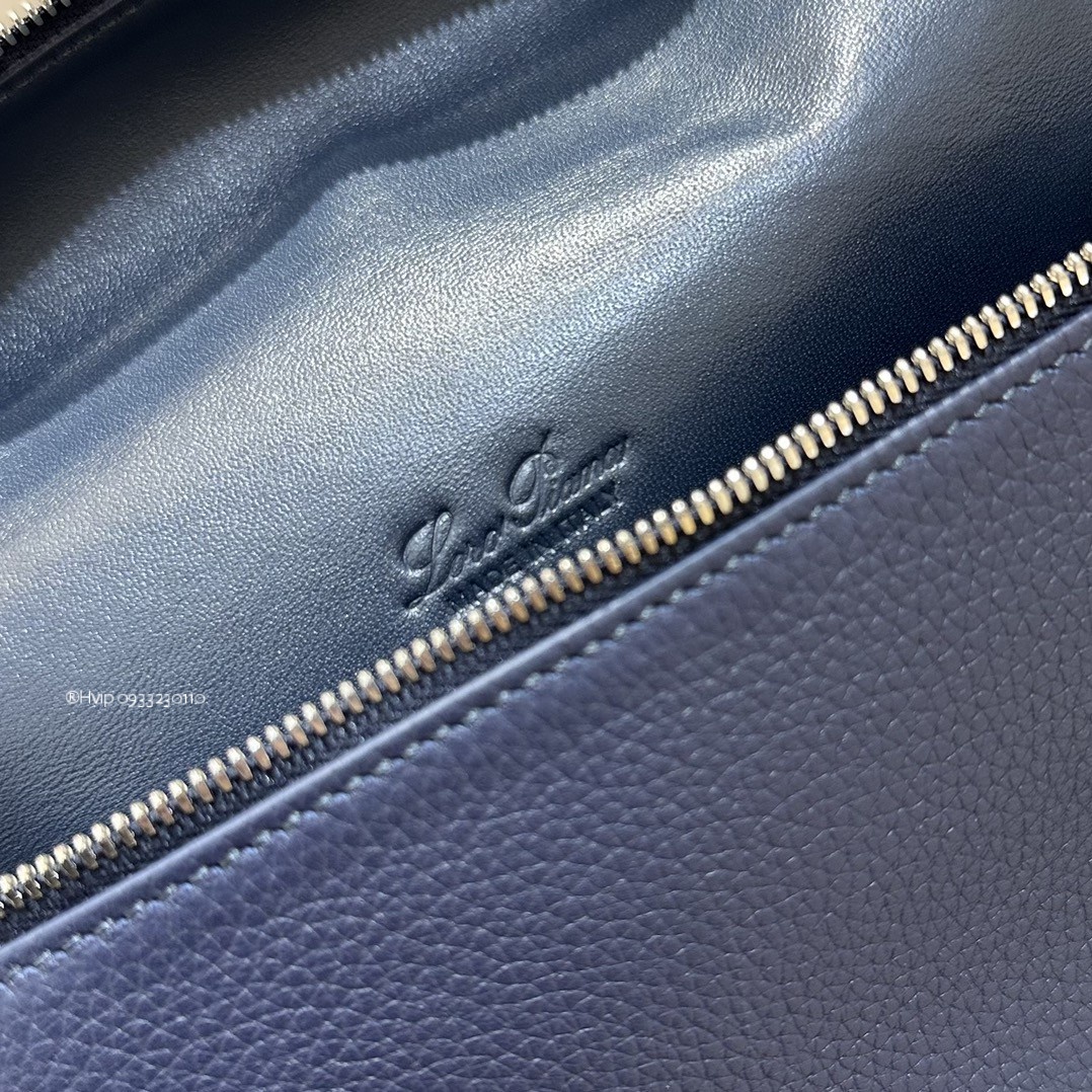 Loro Piana Extra Pocket backpack L23.5 Grained Calfskin navy blue FAN4041