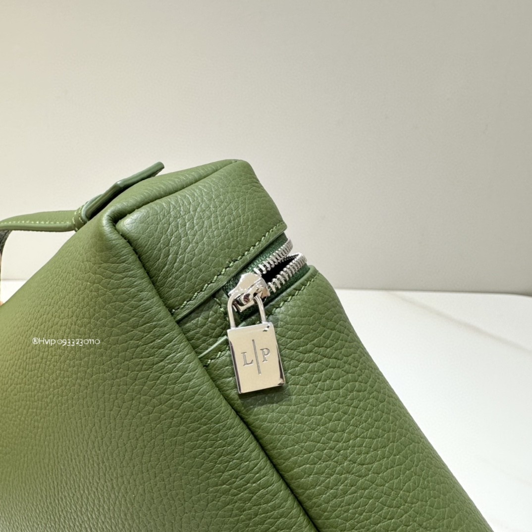 Loro Piana Extra Pocket backpack L23.5 Grained Calfskin FAN4041