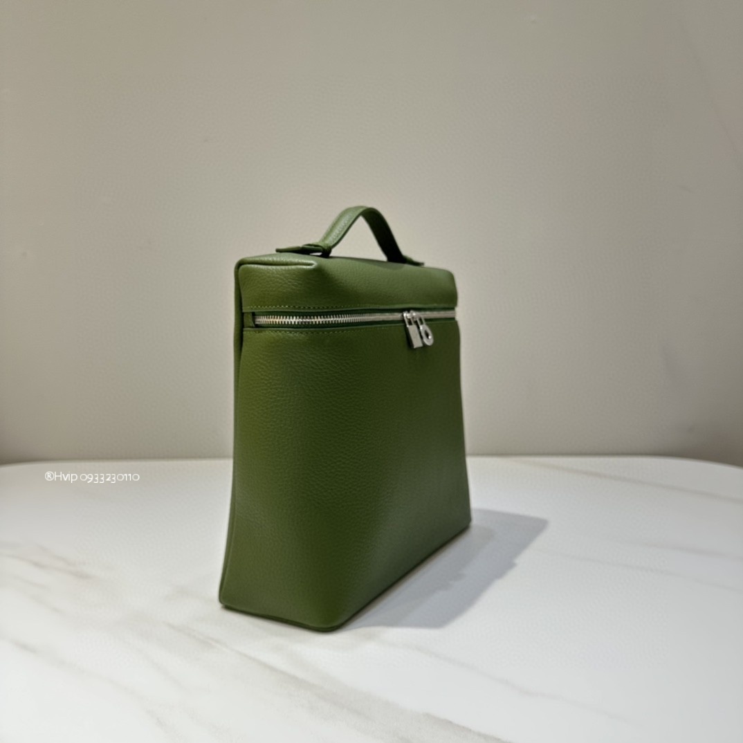 Loro Piana Extra Pocket backpack L23.5 Grained Calfskin FAN4041