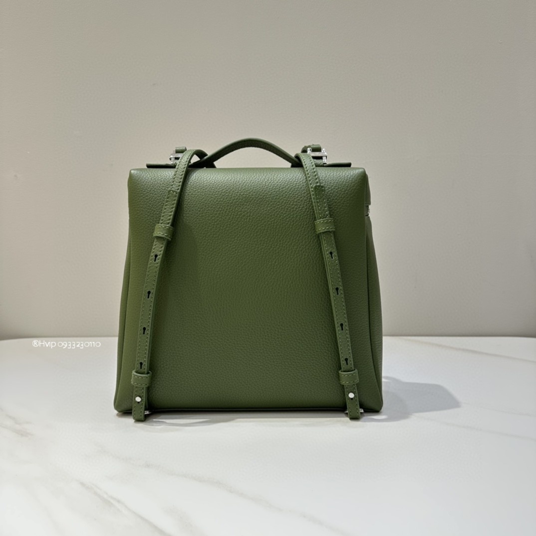 Loro Piana Extra Pocket backpack L23.5 Grained Calfskin FAN4041