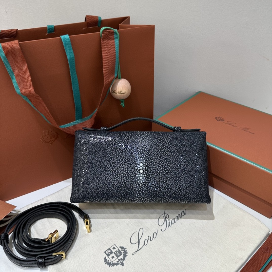 Loro Piana Extra Pocket L19