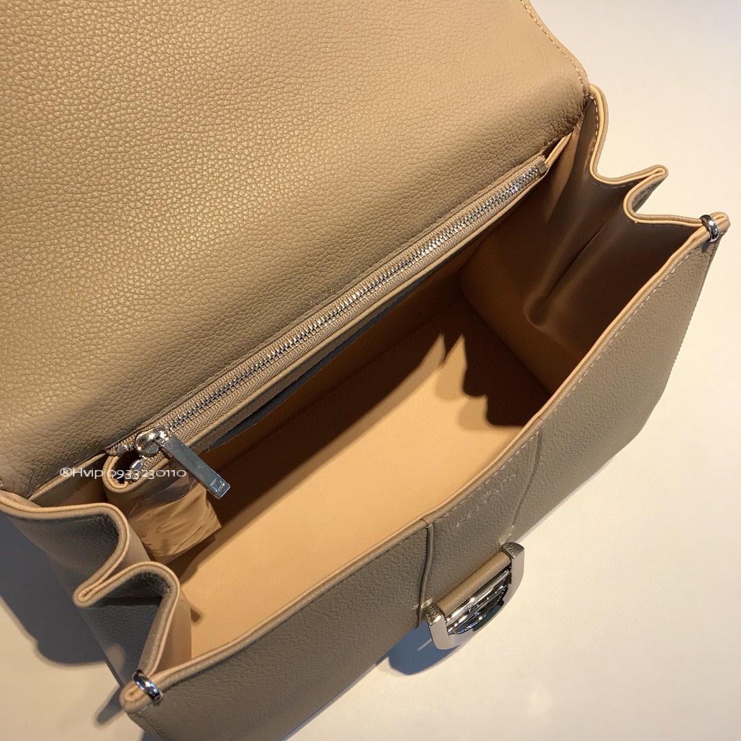 Delvaux Brillant MM grained Calfskin Sirocco