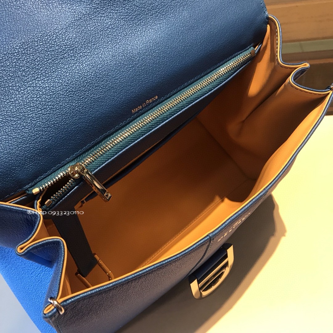 Delvaux Brillant MM grained Calfskin Outremer