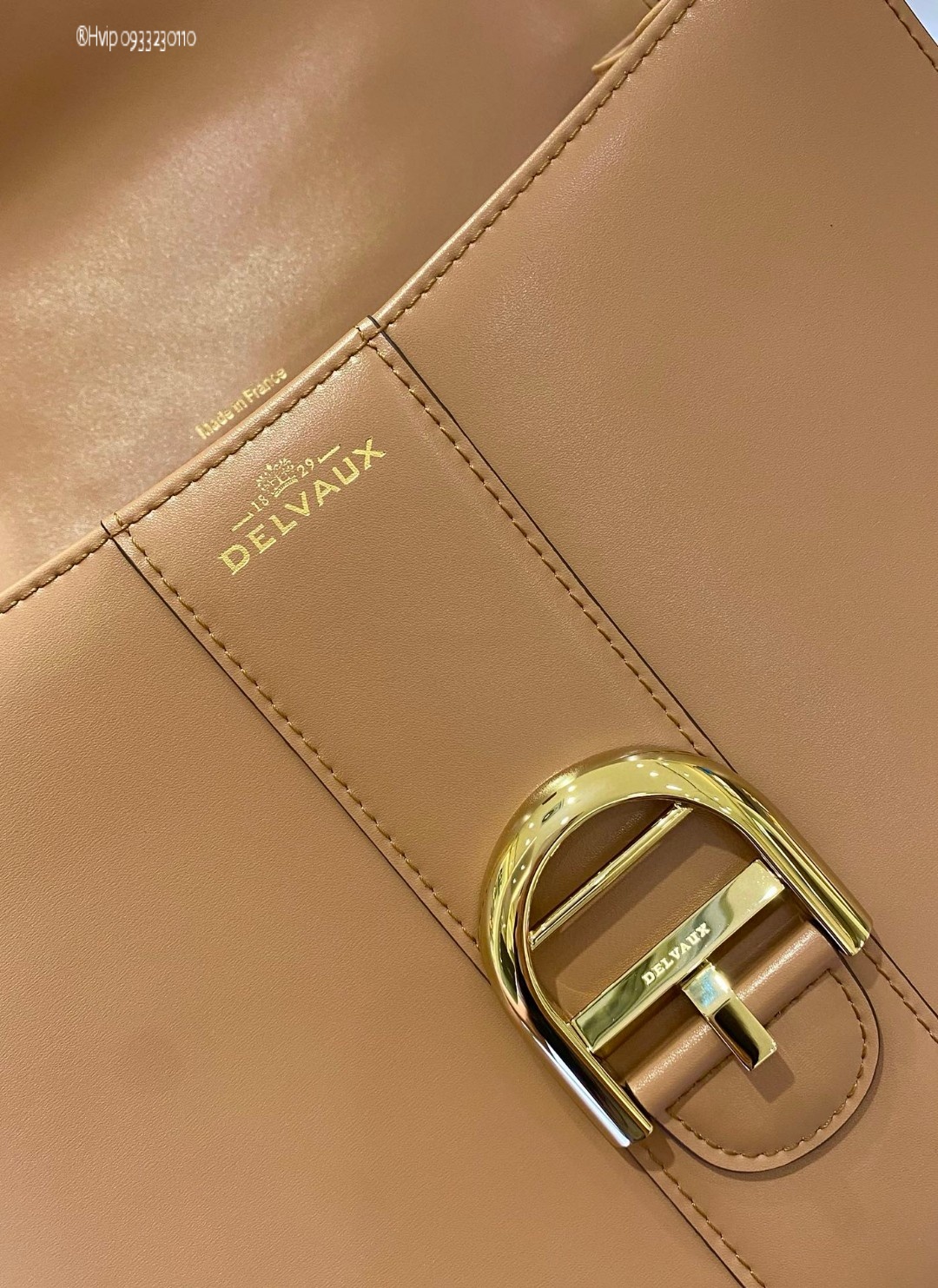 Delvaux Brillant MM in Box Calf Tender Beige