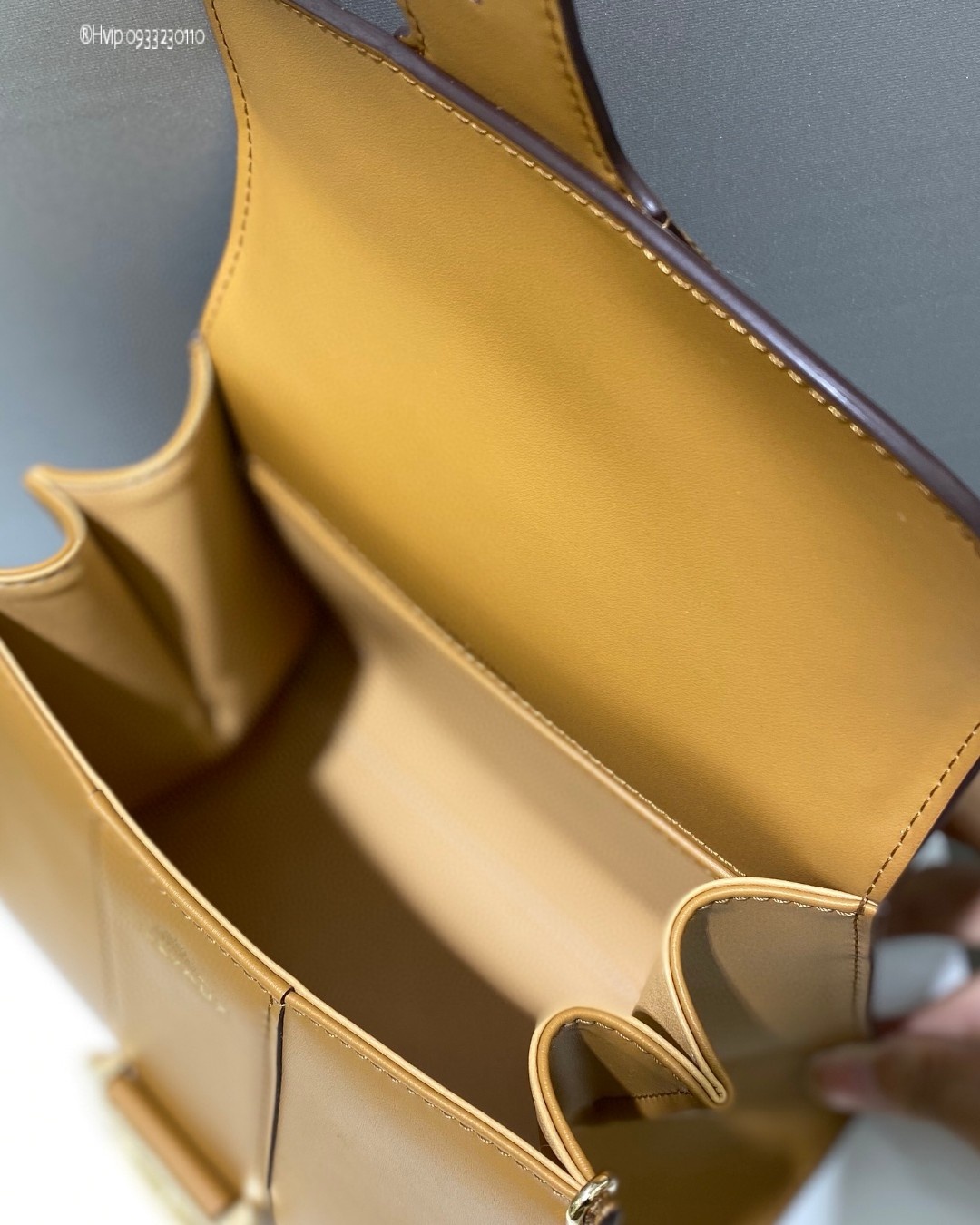 Delvaux Brillan mini in Box Calf beige