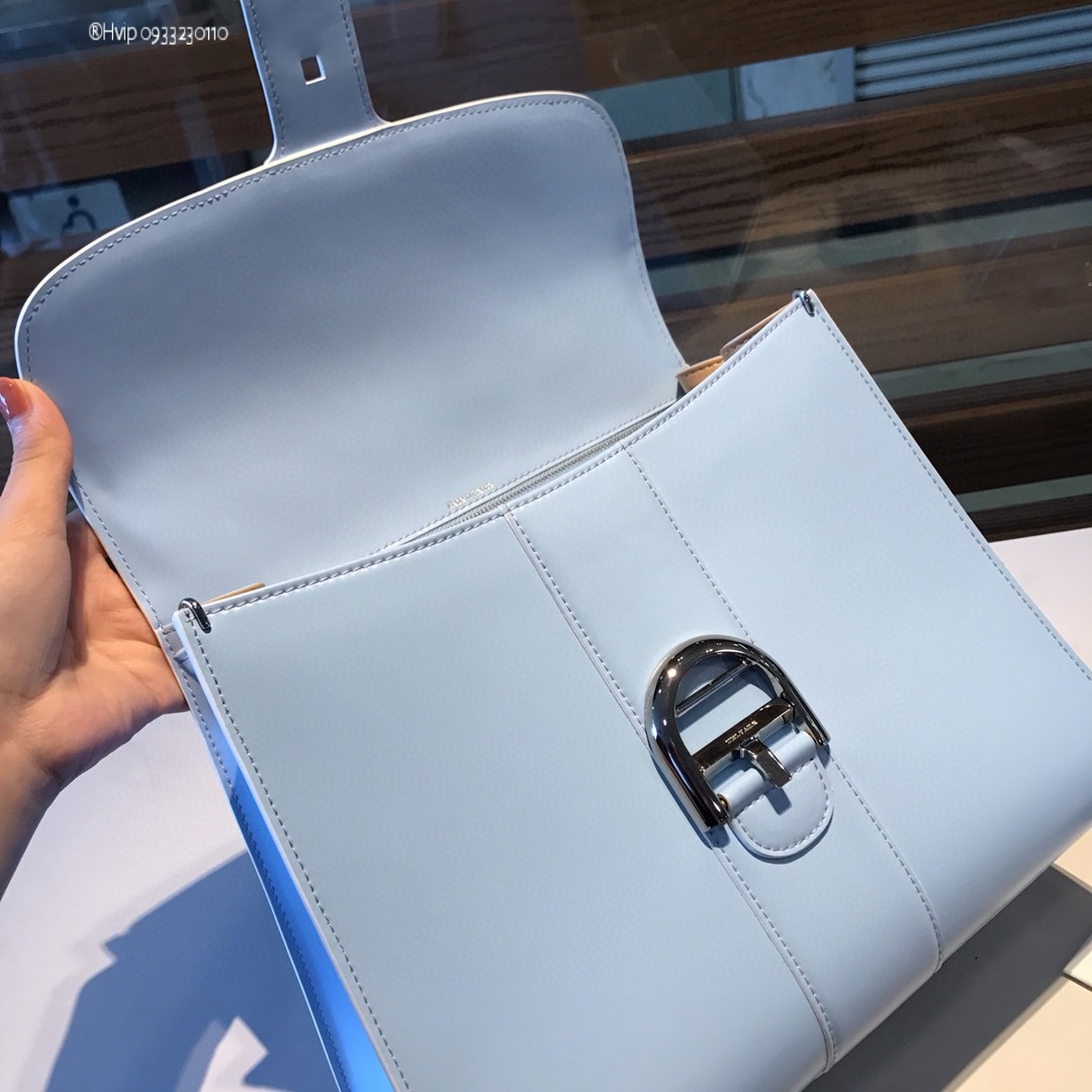 Delvaux Brillant MM in Box Calf Azure