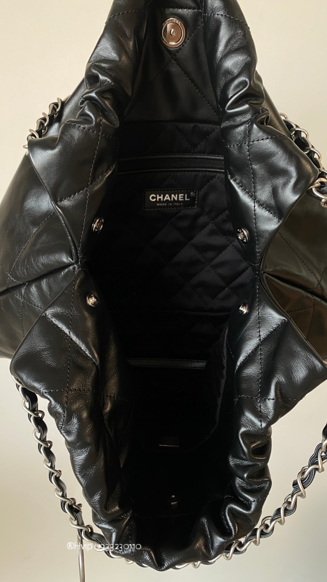 Chanel 22 hobo bag