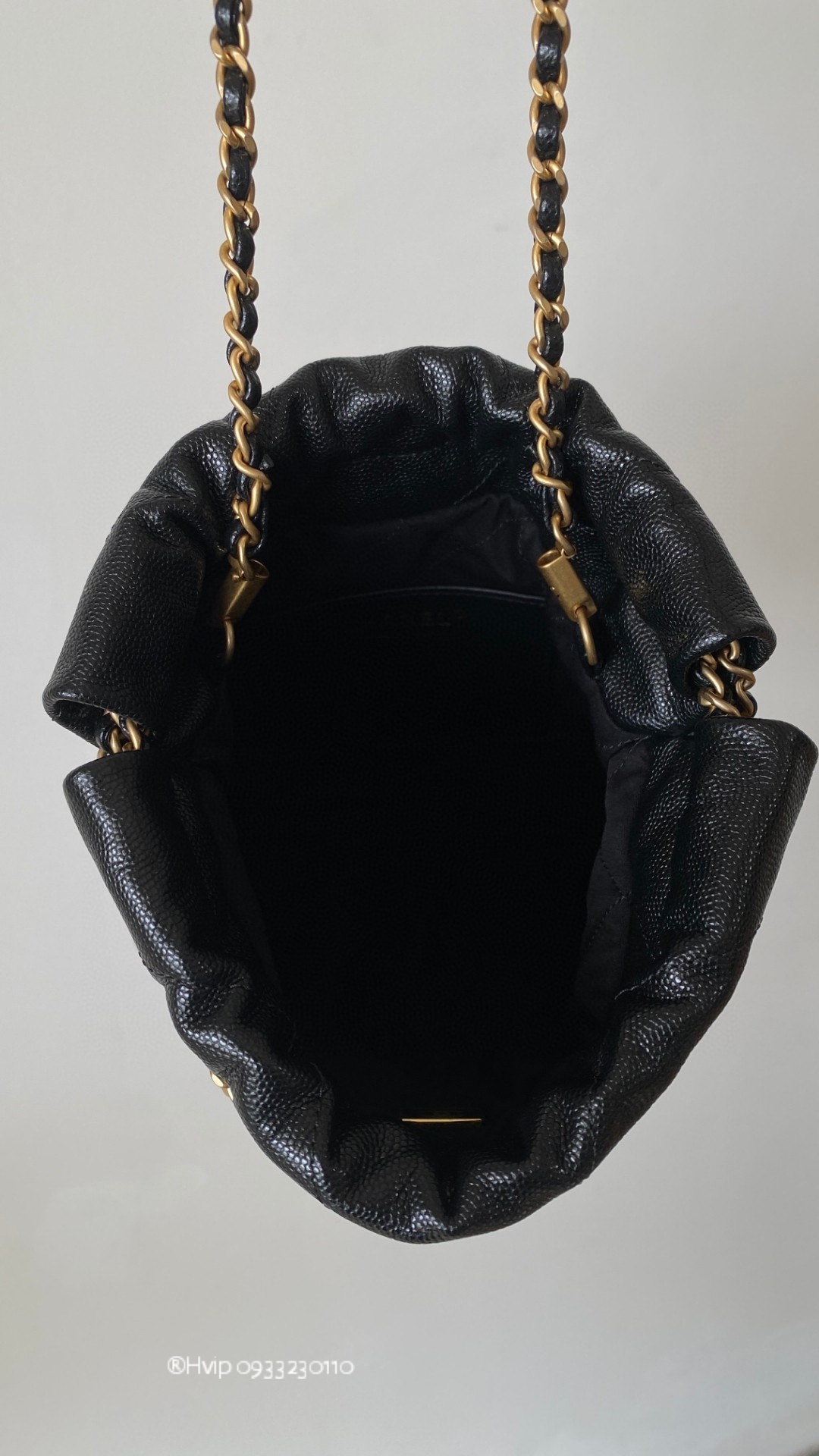 Chanel 22 mini so black