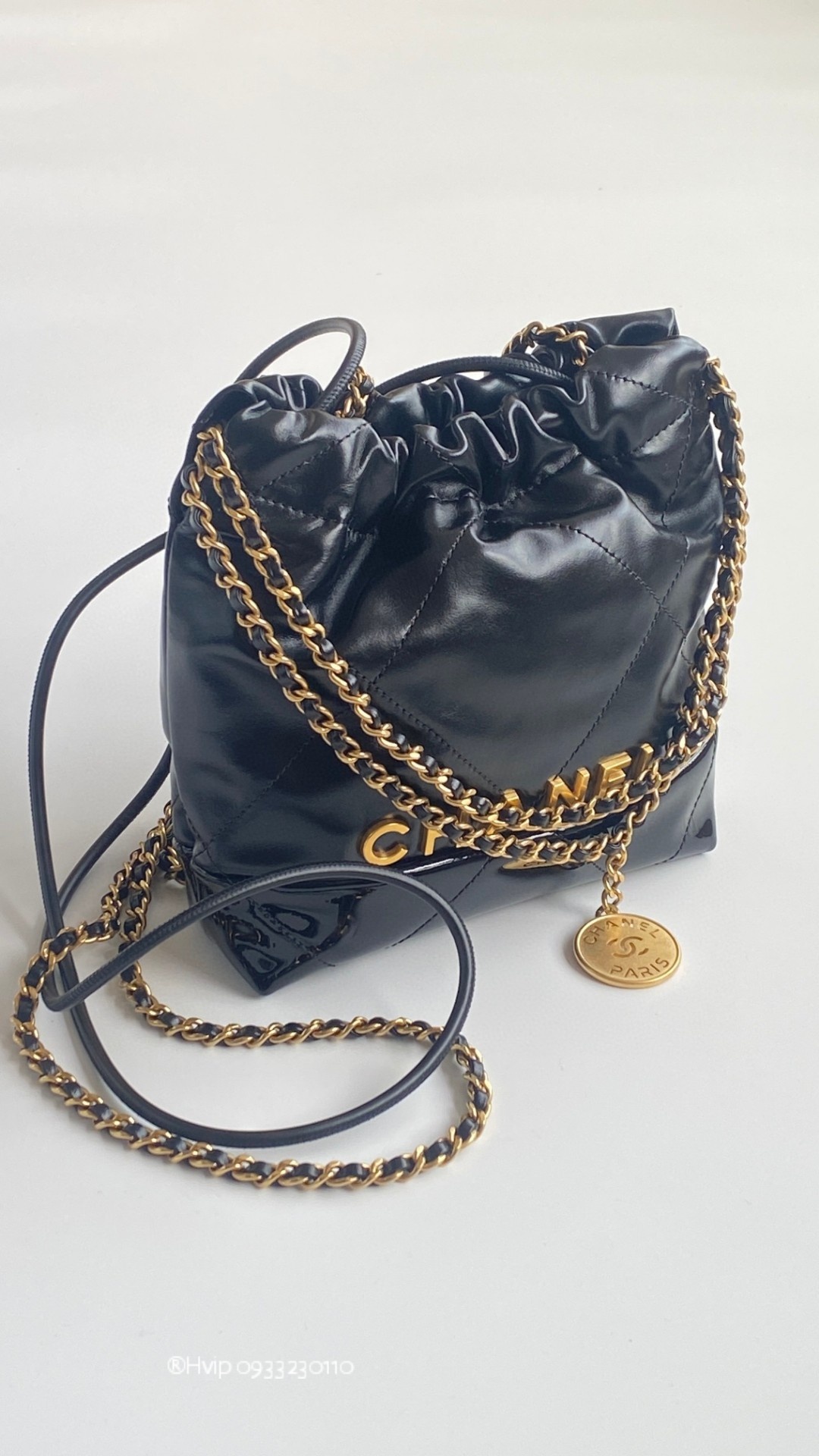 Chanel 22 mini black