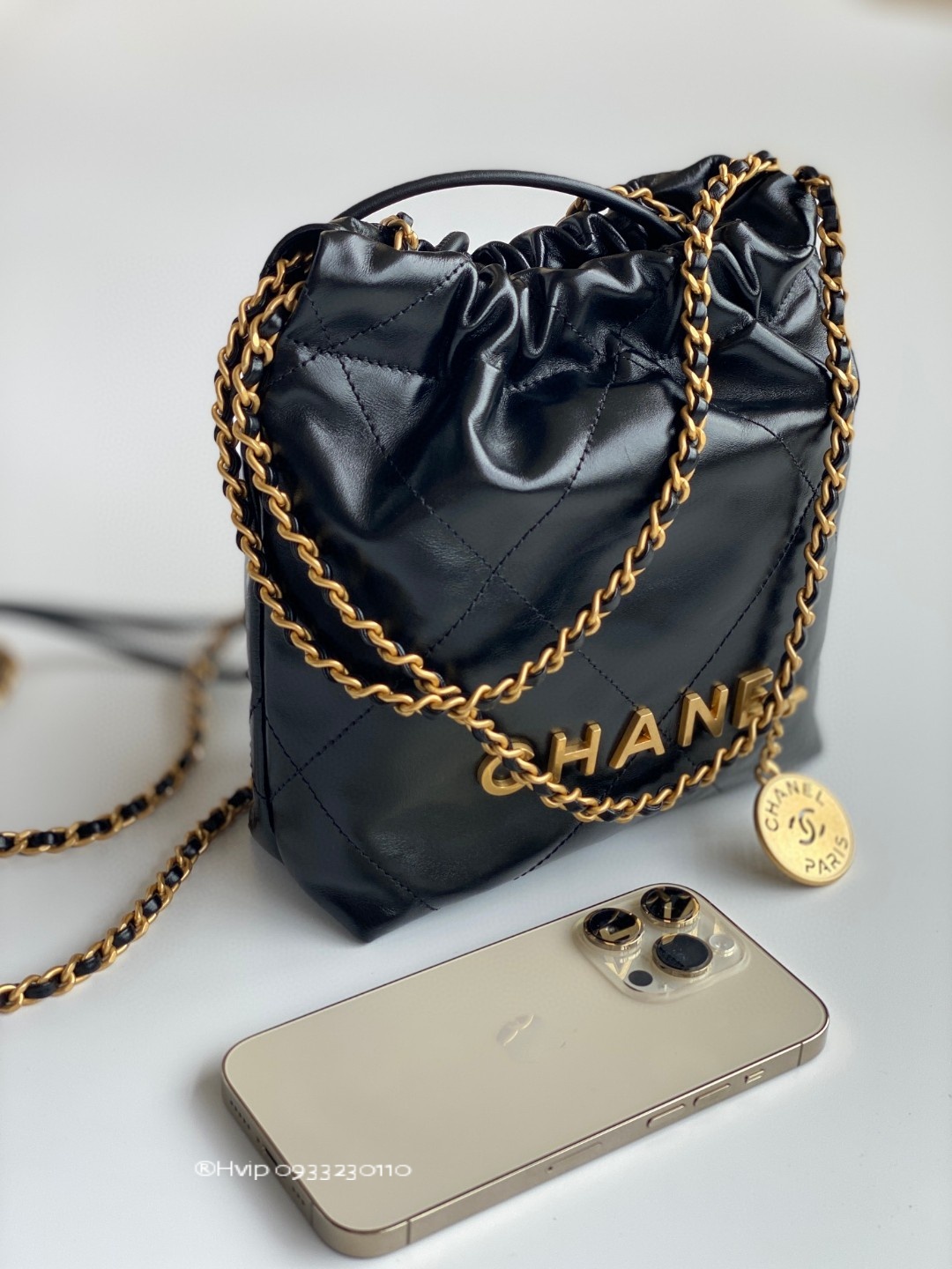 Chanel 22 mini black