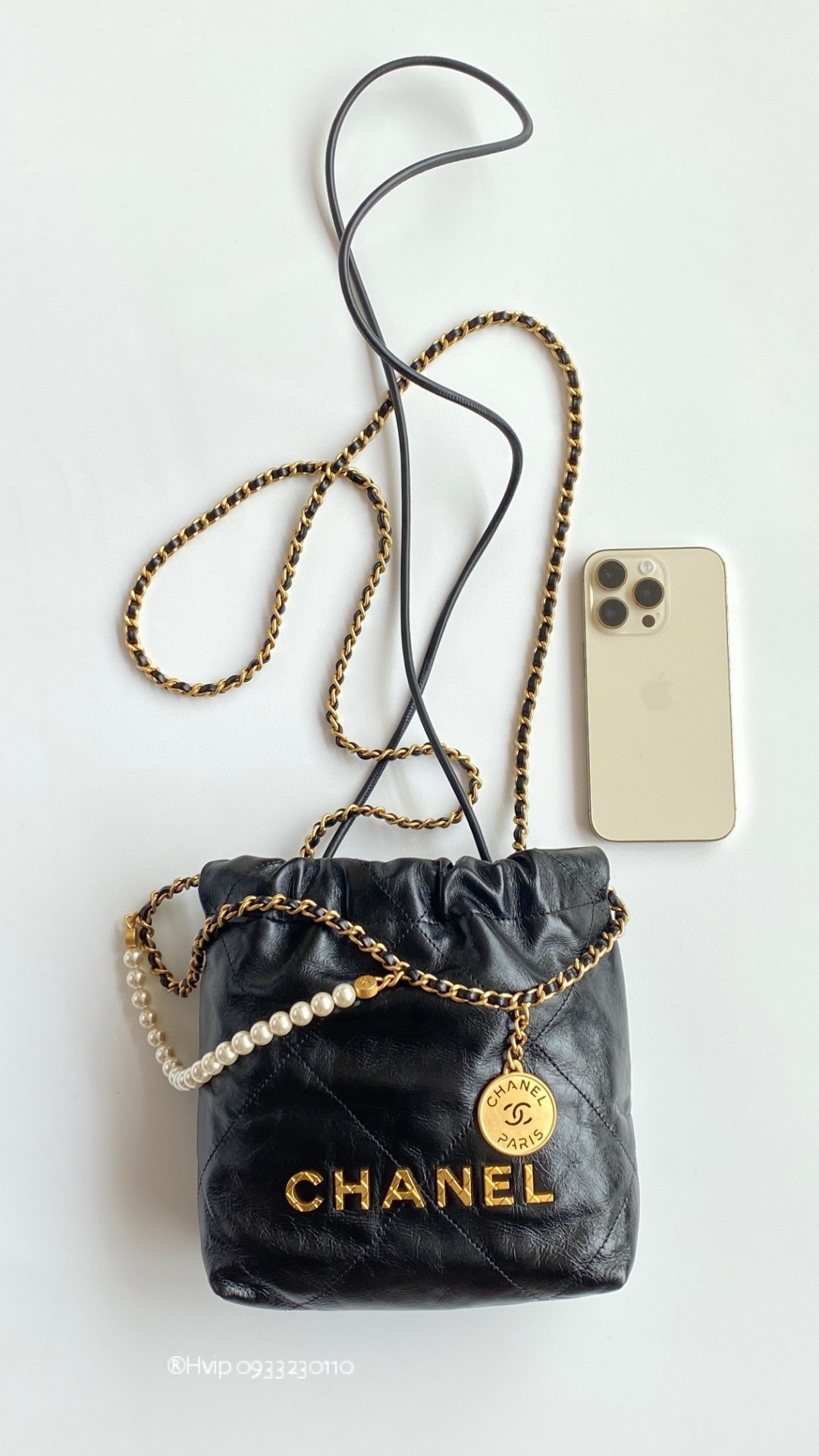Chanel 22 mini pearl black