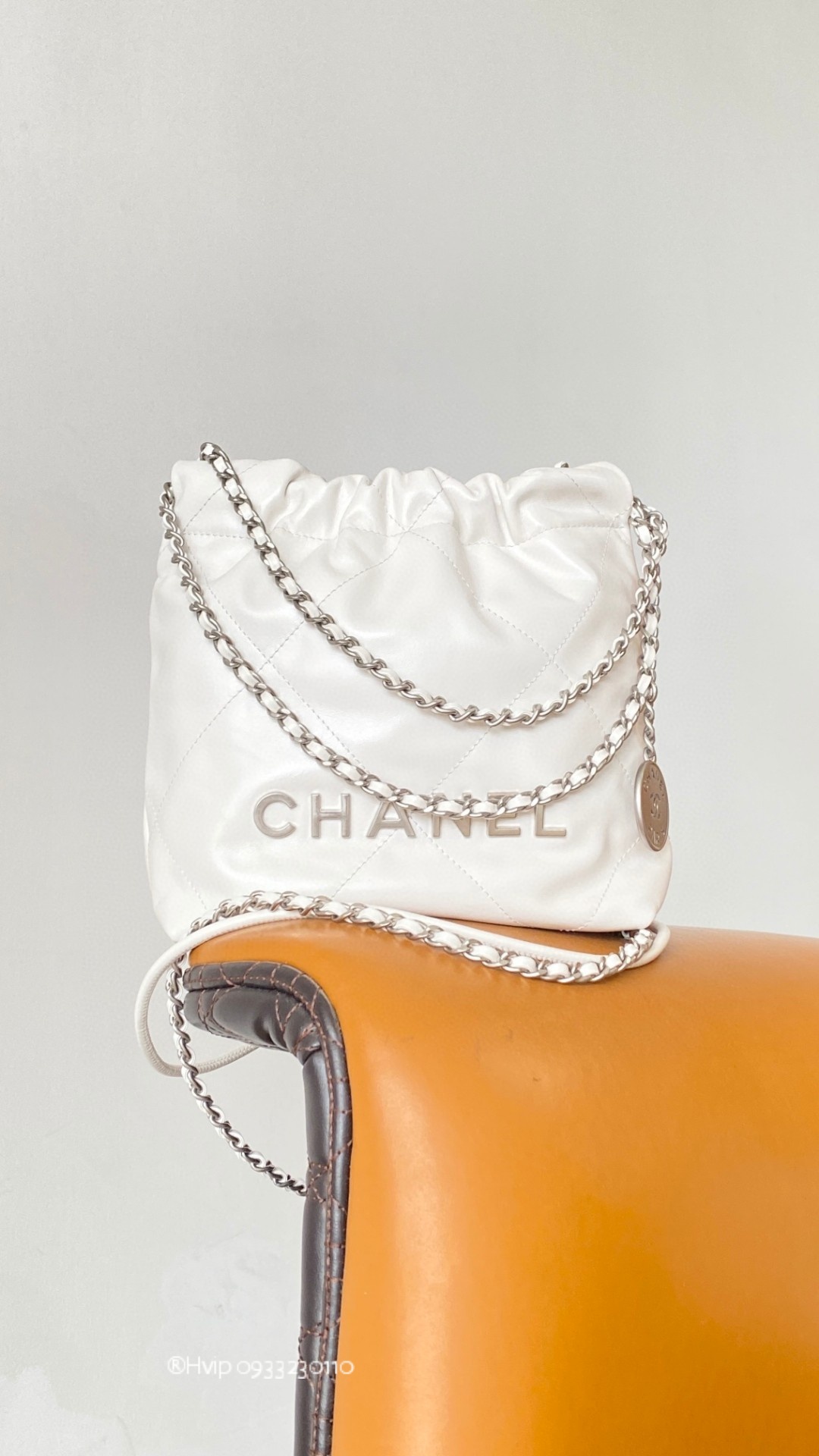 Chanel 22 mini white