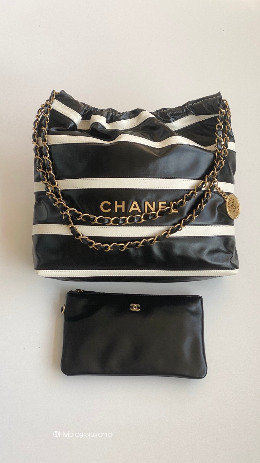 Chanel hobo bag black and white