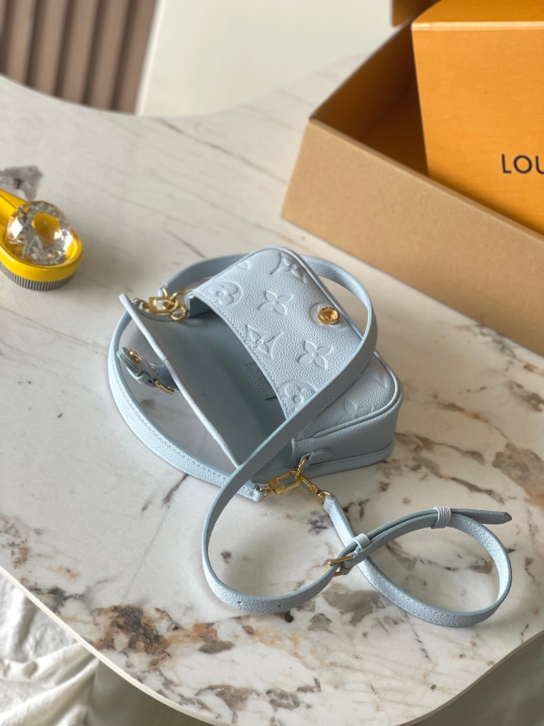 Louis Vuitton M83592 Nano Diane blue Olympe LV1