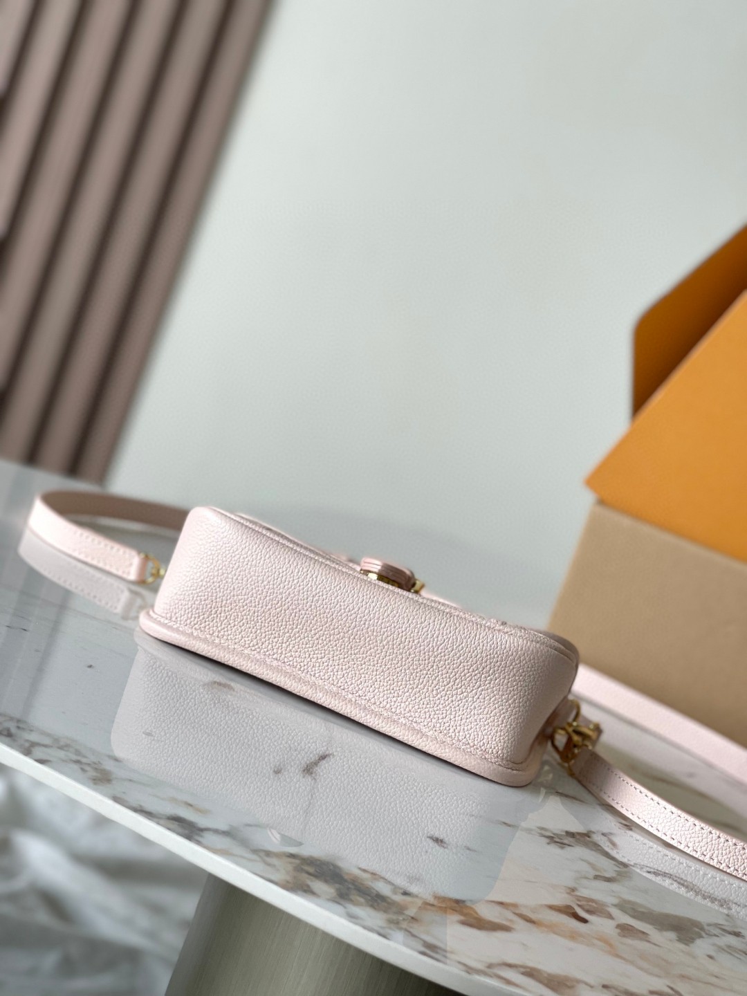 Louis Vuitton M83566 Nano Diane pink opale