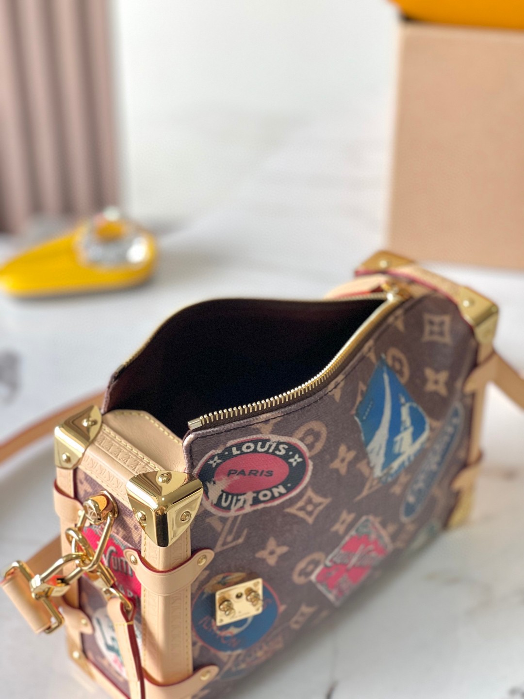 Louis Vuitton M47085 Side Trunk MM Lv1