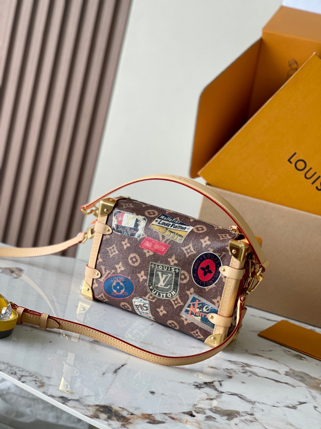 Louis Vuitton M47085 Side Trunk MM Lv1