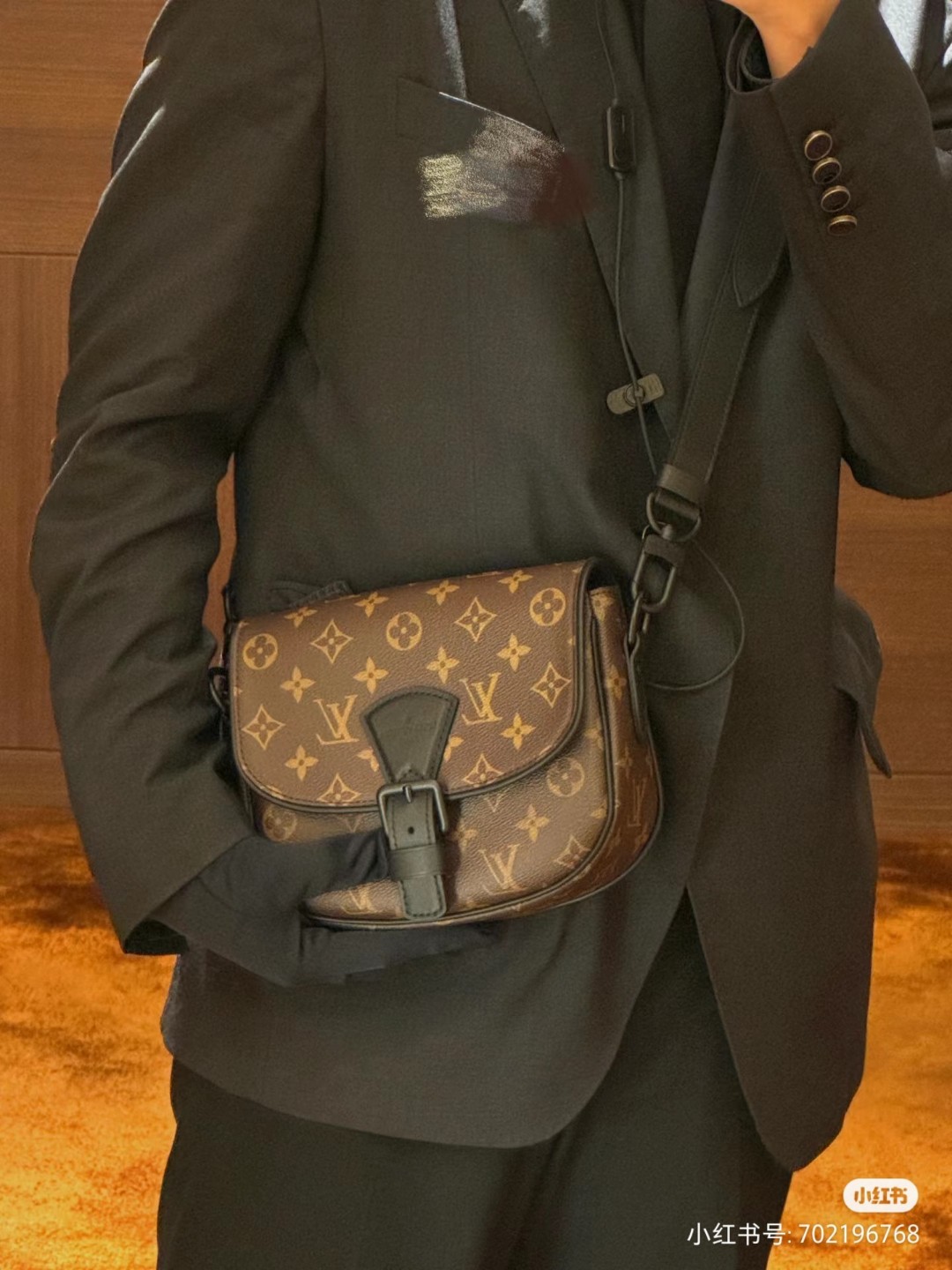 Louis Vuitton M47060 Montsouris Messenger PM​ Lv1
