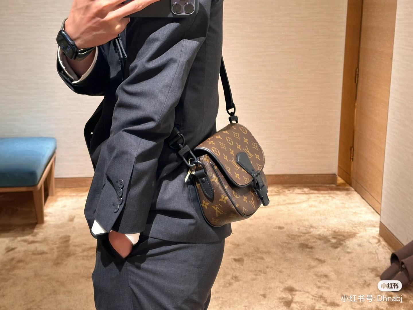 Louis Vuitton M47060 Montsouris Messenger PM​ Lv1