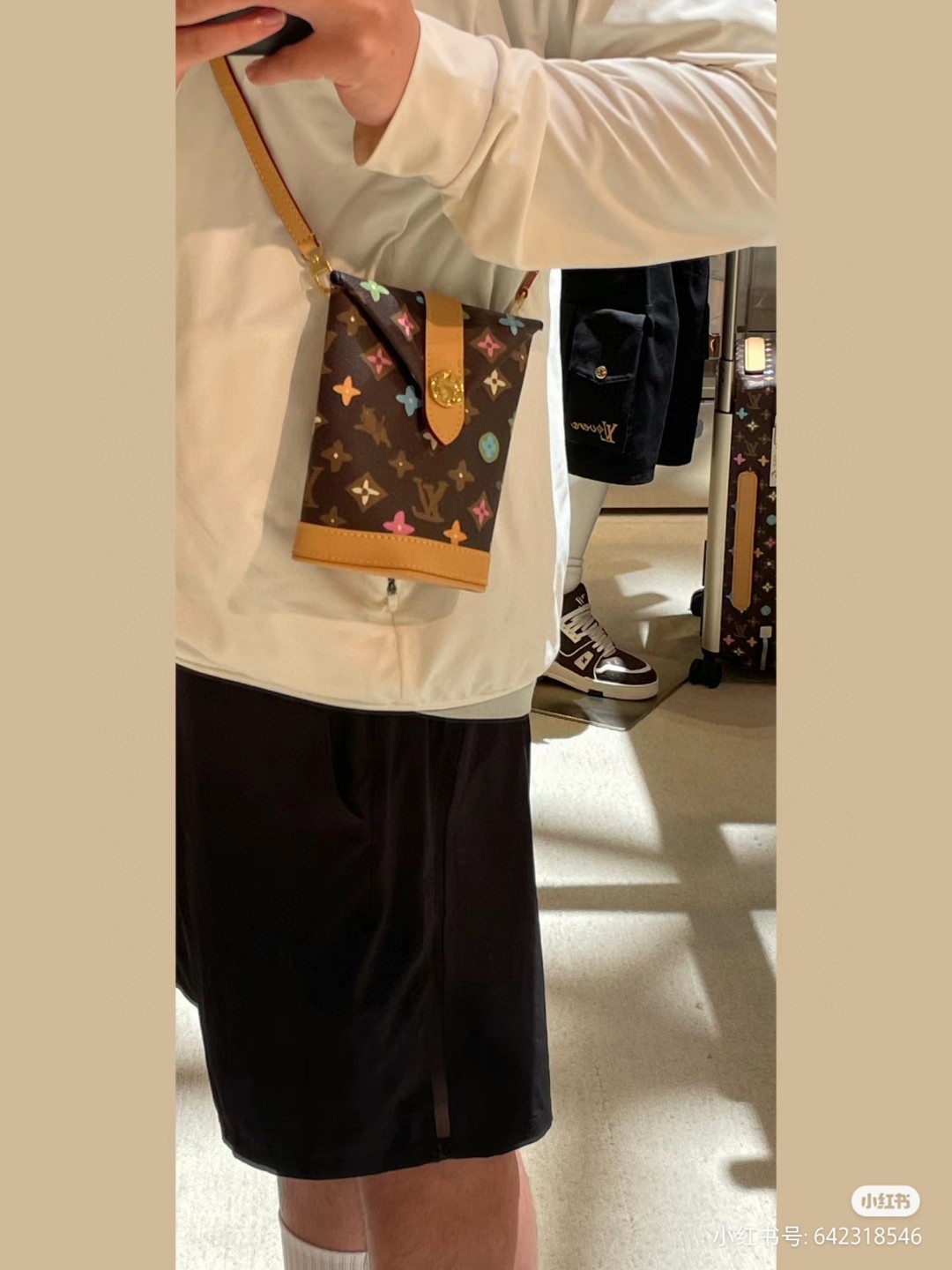 Louis Vuitton M83343 Envelope Pouch Lv1