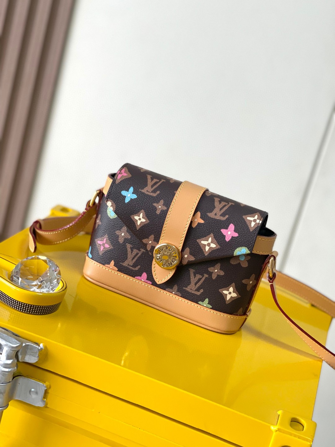 Copy of Louis Vuitton M24820 Envelope Messenger Lv1Louis Vuitton M83346 Envelope Wearable Wallet Lv1.