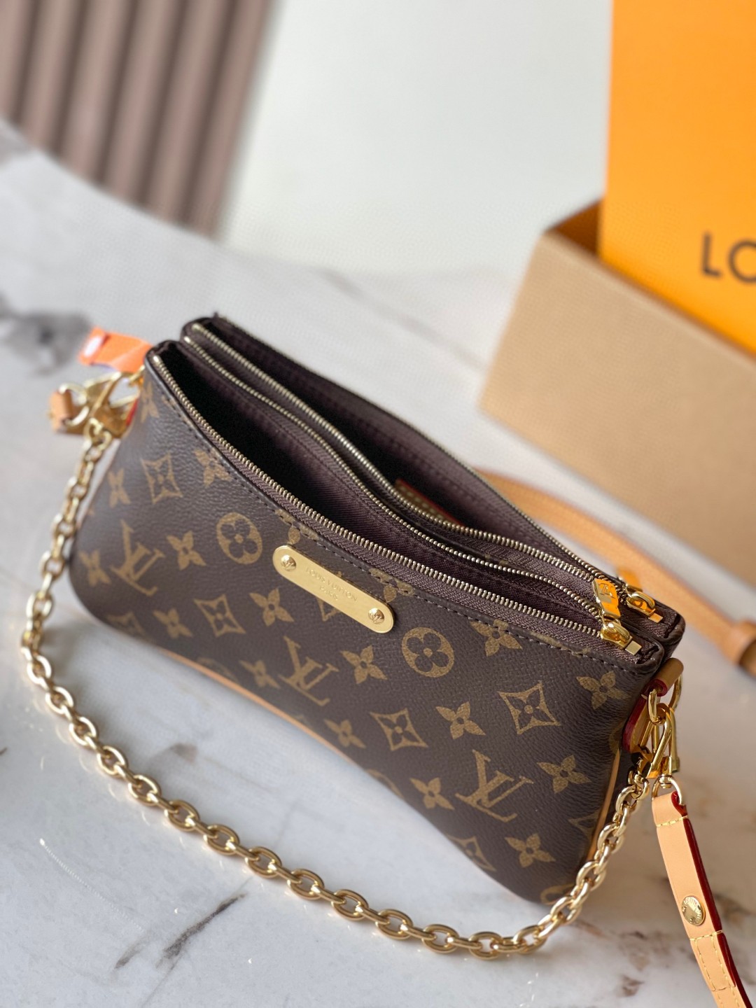 Louis Vuitton M83008 Liv Pochette Lv1