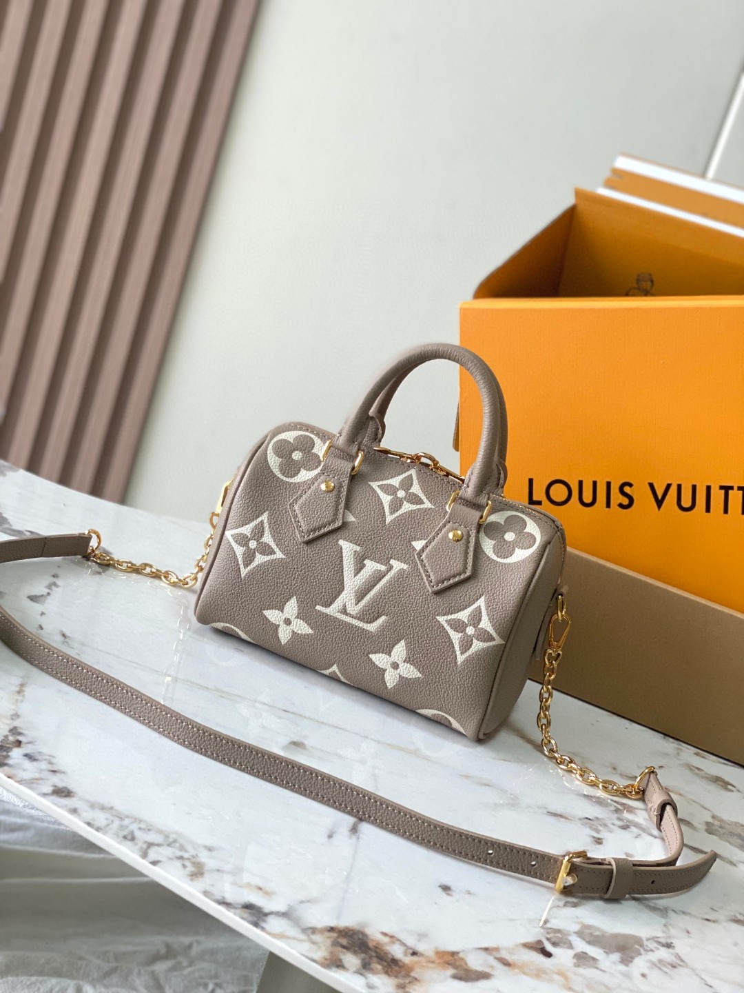 Louis Vuitton M46575 Speedy Bandoulière 20 Lv1