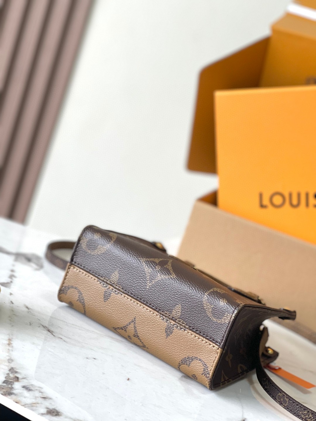 Louis Vuitton M46839 OnTheGo BB Lv1